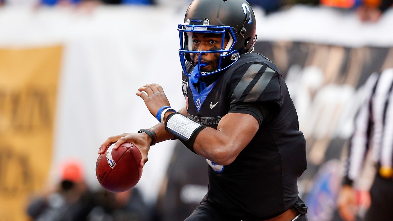 No. 19 Boise State tops Hawaii 31-10 for Mountain West title